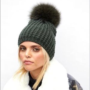 Kyi Kyi Real Fox Fur Pom Pom Hat